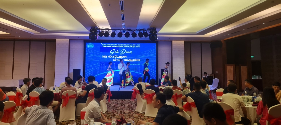 Gala Dinner trong tour du lịch Đà Lạt