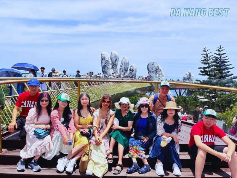 Khách trải nghiệm Tour Đà Nẵng - Bà Nà Hills do Đà Nẵng Best tổ chức
