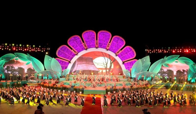 Lễ hội Festival hoa Đà Lạt 2017 se rất hoanh tráng. Sân khấu lễ hội hoa ĐÀ LẠT