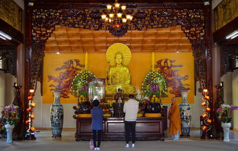 Chính điện của thiền viện