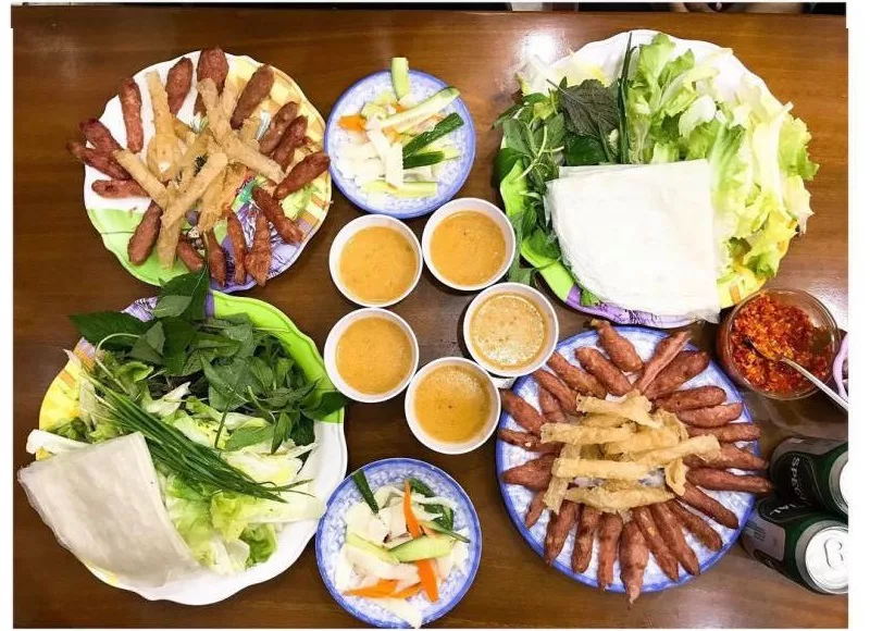 Món nem nướng Đà Lạt Bà Nghĩa Quán nem nướng Bà Nghĩa Đà Lạt