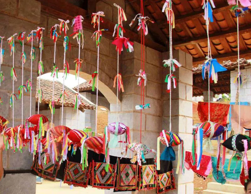 Làng nghề dệt thổ cẩm ở mê linh cafe Làng thổ cẩm ở Mê Linh Garden