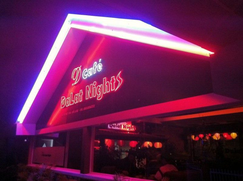 Quán Cafe Dalat Nights - Địa điểm đi chơi đẹp lý tưởng về đêm ở Đà Lạt
