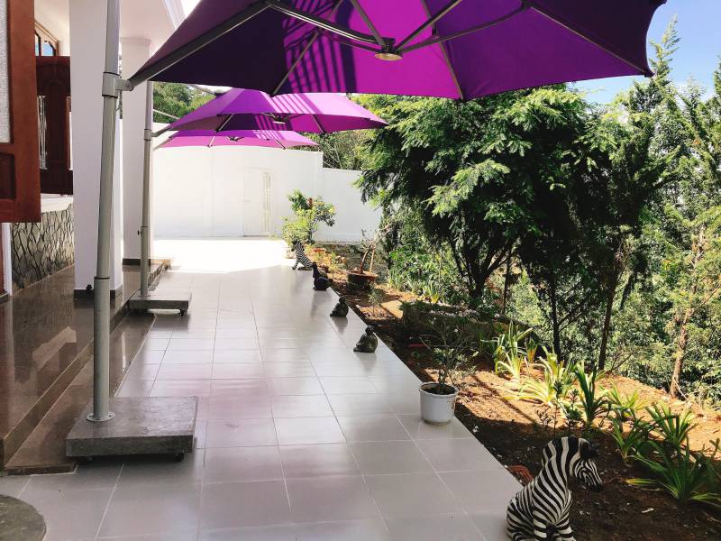 Một góc nhỏ bên ngoài Cát Tường Villa ở Đà Lạt