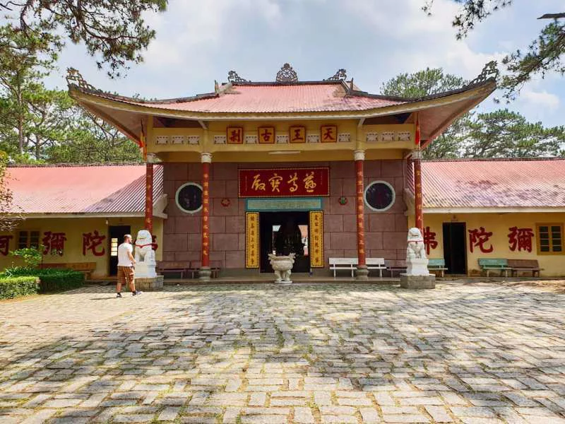 Chùa Tàu - Chùa Thiên Vương Cổ Sát ở Đà Lạt Chùa Tàu - Chùa Thiên Vương Cổ Sát ở thành phố Đà Lạt