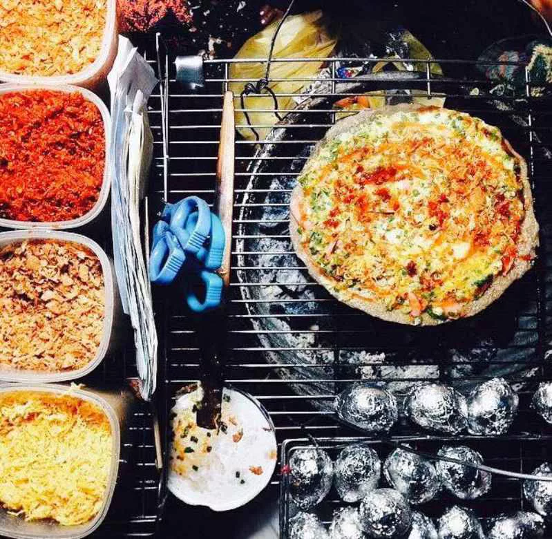 Hương vị đặc trưng chỉ có bánh tráng nướng 61 Nguyễn Văn Trỗi mới có Hương vị đặc trưng chỉ có bánh tráng nướng 61 Nguyễn Văn Trỗi mới có