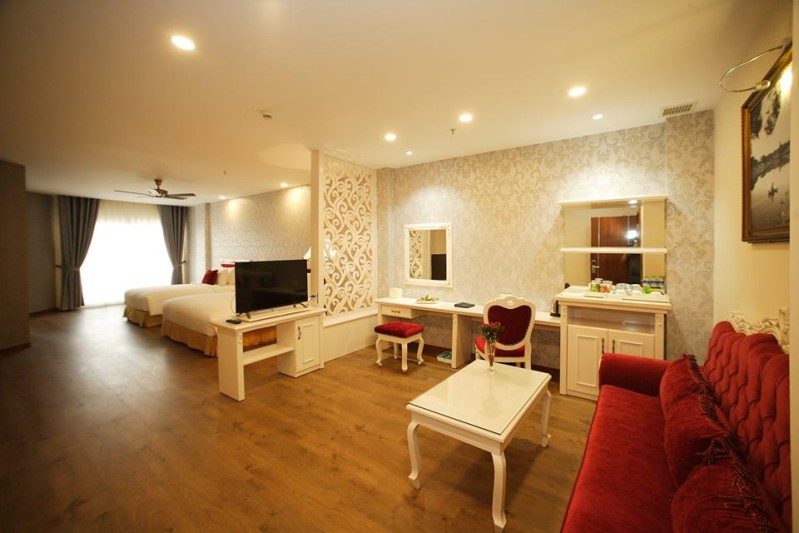 Deluxe Triple của Đà Lạt LADALAT Hotel Không gian bên trong phòng Deluxe Triple của Đà Lạt LADALAT Hotel