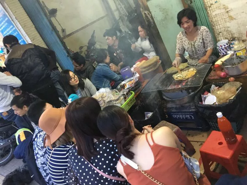 Không gian quán bánh tráng nướng 61 Nguyễn Văn Trỗi Đà Lạt Không gian quán bánh tráng nướng 61 Nguyễn Văn Trỗi ở tp Đà Lạt