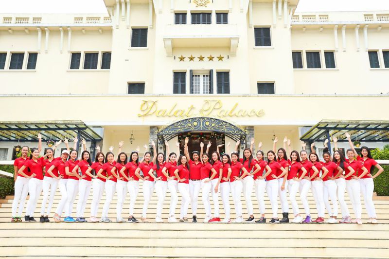 nhân viên của khách sạn Dalat Palace Henritage Luxury Đội ngủ nhân viên khách sạn Dalat Palace Henritage Luxury