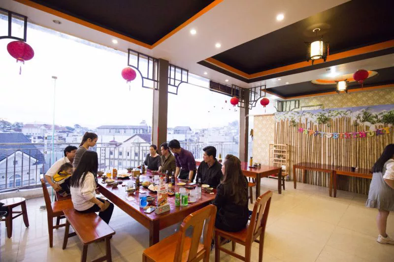 Không gian rộng rãi ở Túy Tửu Lầu Đà Lạt