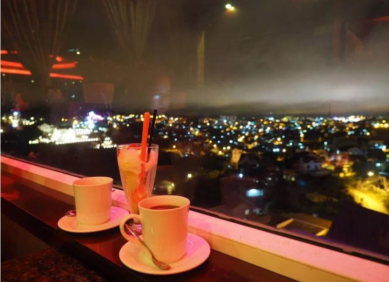 cafe đêm đà lạt có gì chơi đà lạt về đêm đi chơi ở đâu