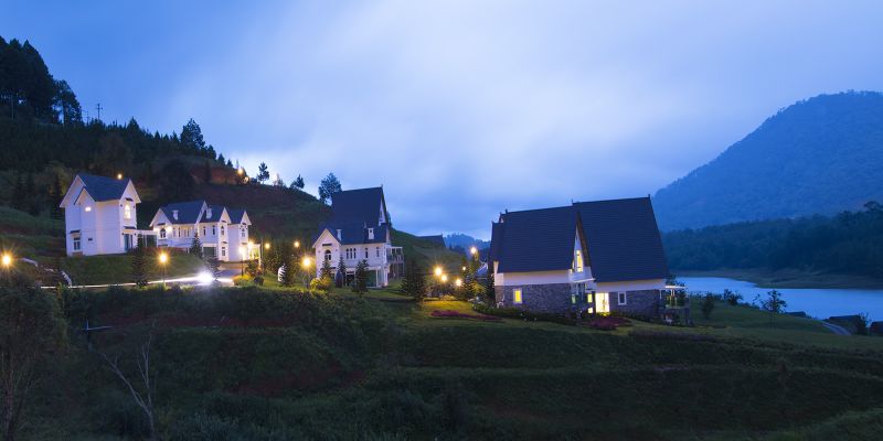 Khách sạn Dalat Wonder Resort về đêm Khách sạn Dalat Wonder Resort