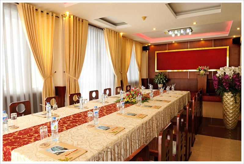 Phòng họp ở Mai Vàng Hotel Đà Lạt Phòng họp ở ks Mai Vàng Hotel Đà Lạt