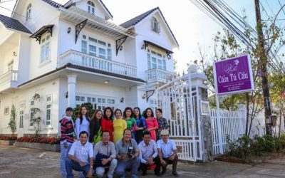 cam-tu-cau-2-biet-thu-dep-o-da-lat