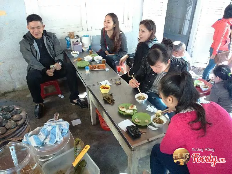 HÌnh ảnh Quán bánh căn xíu mại Cây Bơ Đà Lạt
