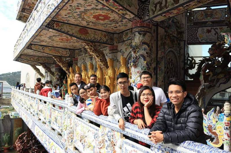 Tham quan Chùa Linh Phước Tham quan du lịch Chùa Linh Phước