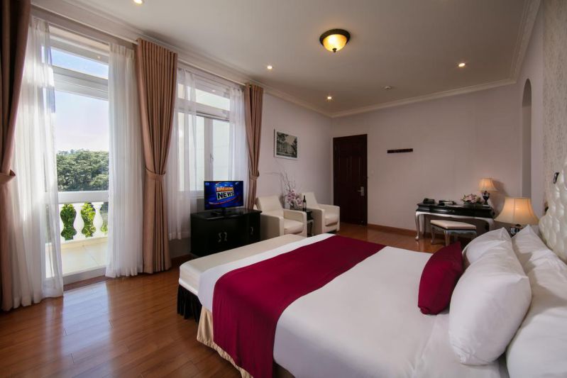 Một phòng nghỉ ở khu nghỉ dưỡng SAM Tuyền Lâm Resort ở Đà Lạt