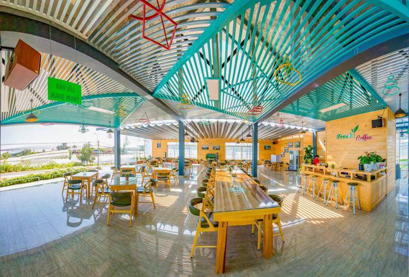 Không gian nhà hàng tại fresh garden Đà Lạt Hình ảnh khu vực nhà hàng tại Fresh Garden Đà Lạt