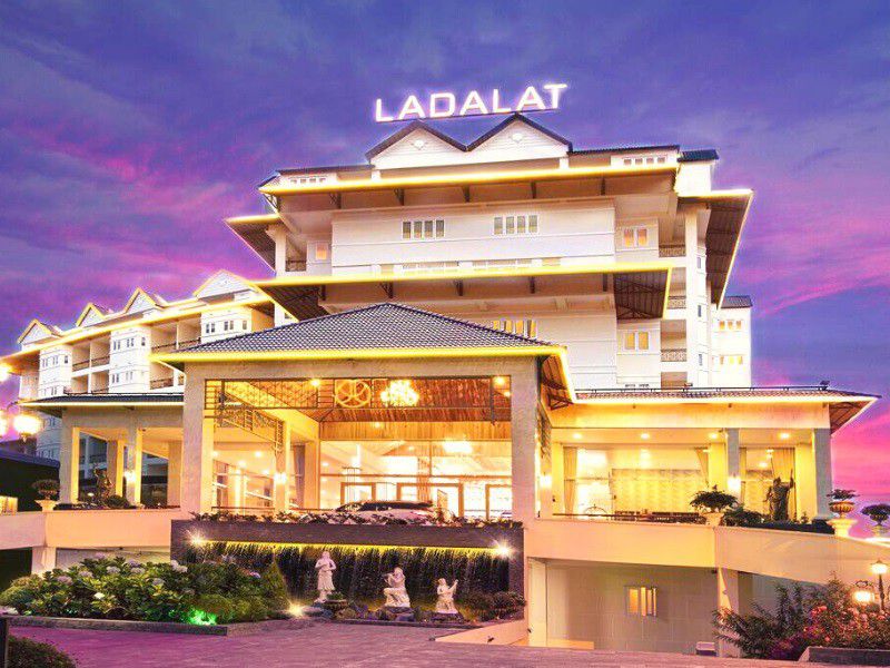 Khách sạn Ladalat Hotel