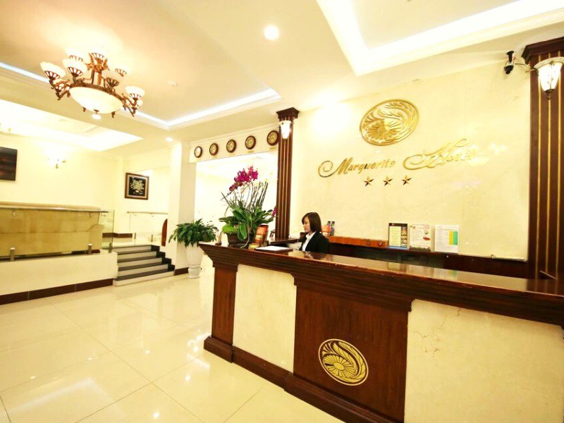 khách sạn gần hồ Xuân Hương
