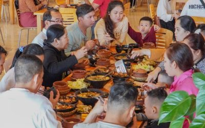 Bữa trưa trong chương trình tour Đà Lạt